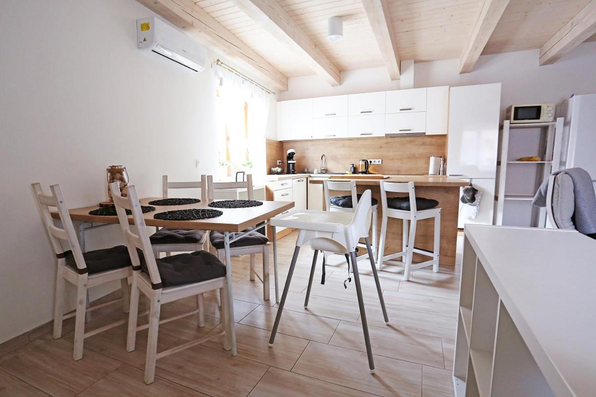 Villa Husovka No135 à Libice nad Cidlinou Extérieur photo